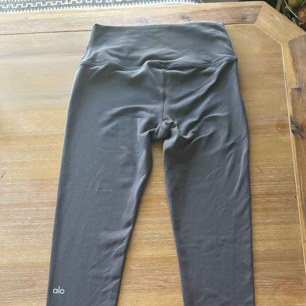 Alo leggings, size small, 7/8ths